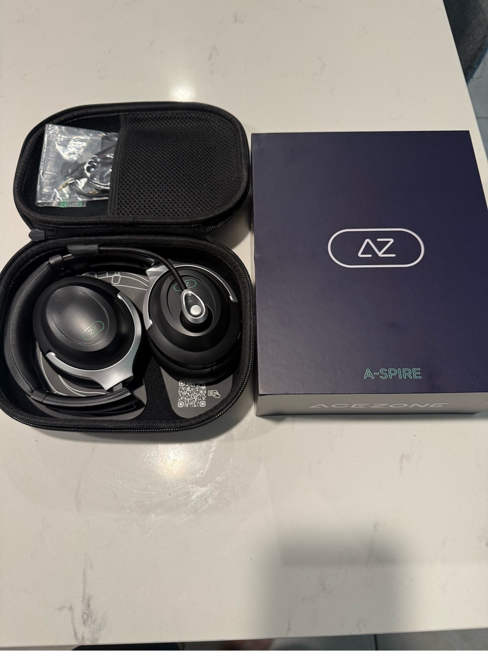 Aspire Over-Ear Headphones - Black